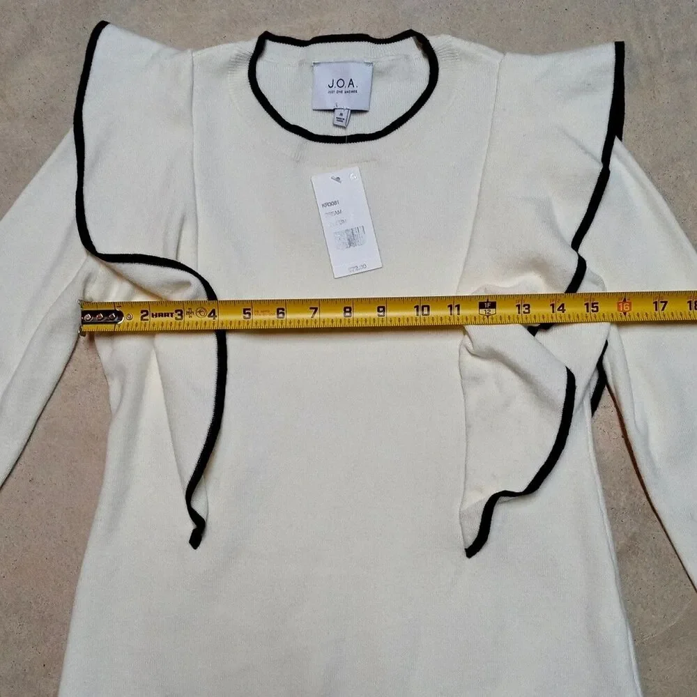 *READ* J.O.A Antholropologie Just One Answer Cream Ruffled Knit Sweater MEDIUM